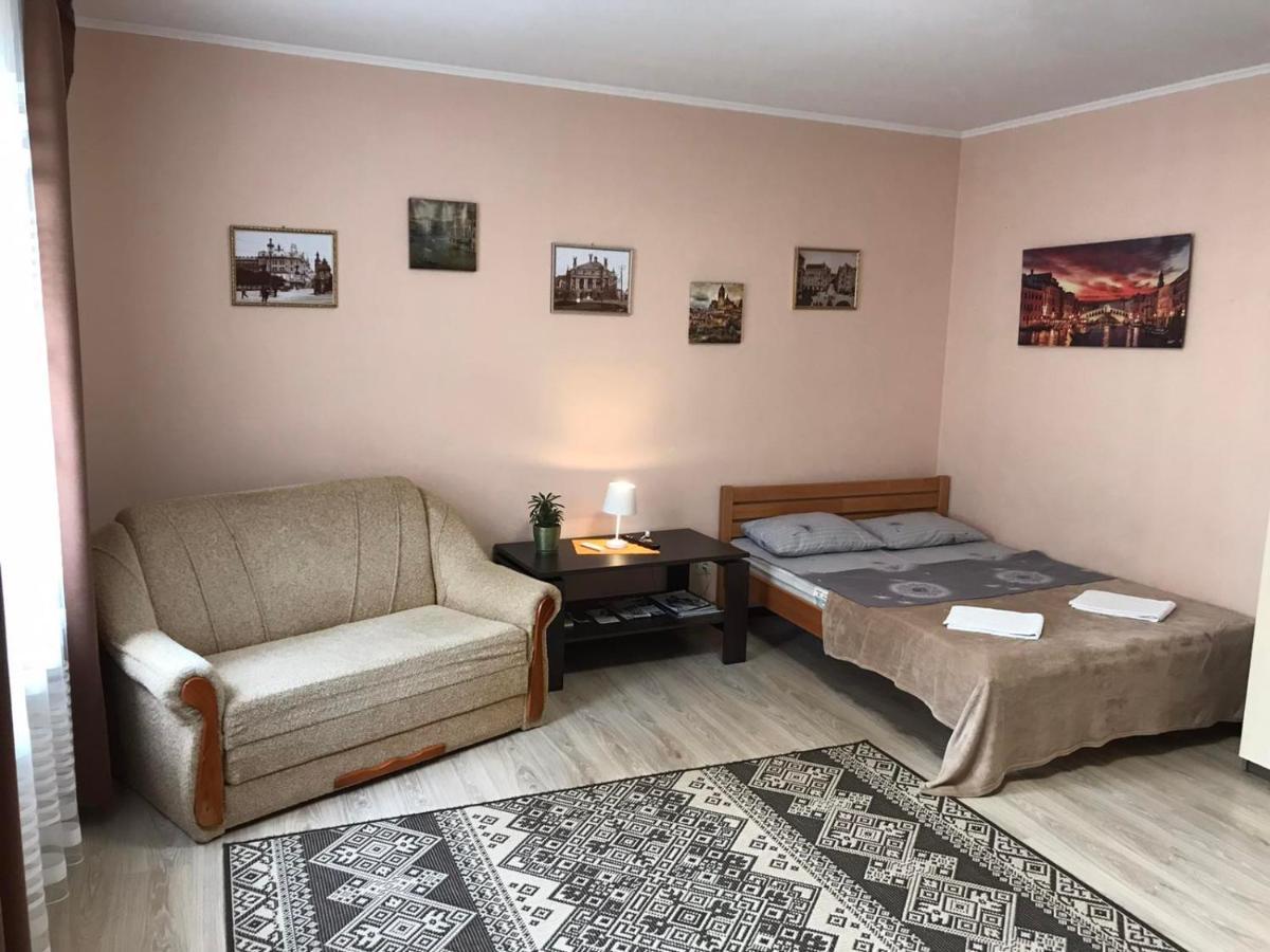 Apartment Near The Forum Mall Lemberg Exterior foto