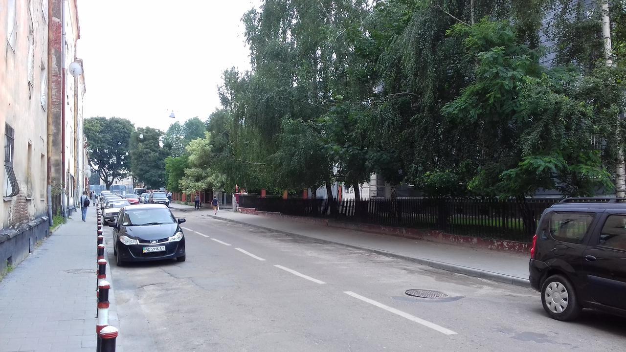 Apartment Near The Forum Mall Lemberg Exterior foto