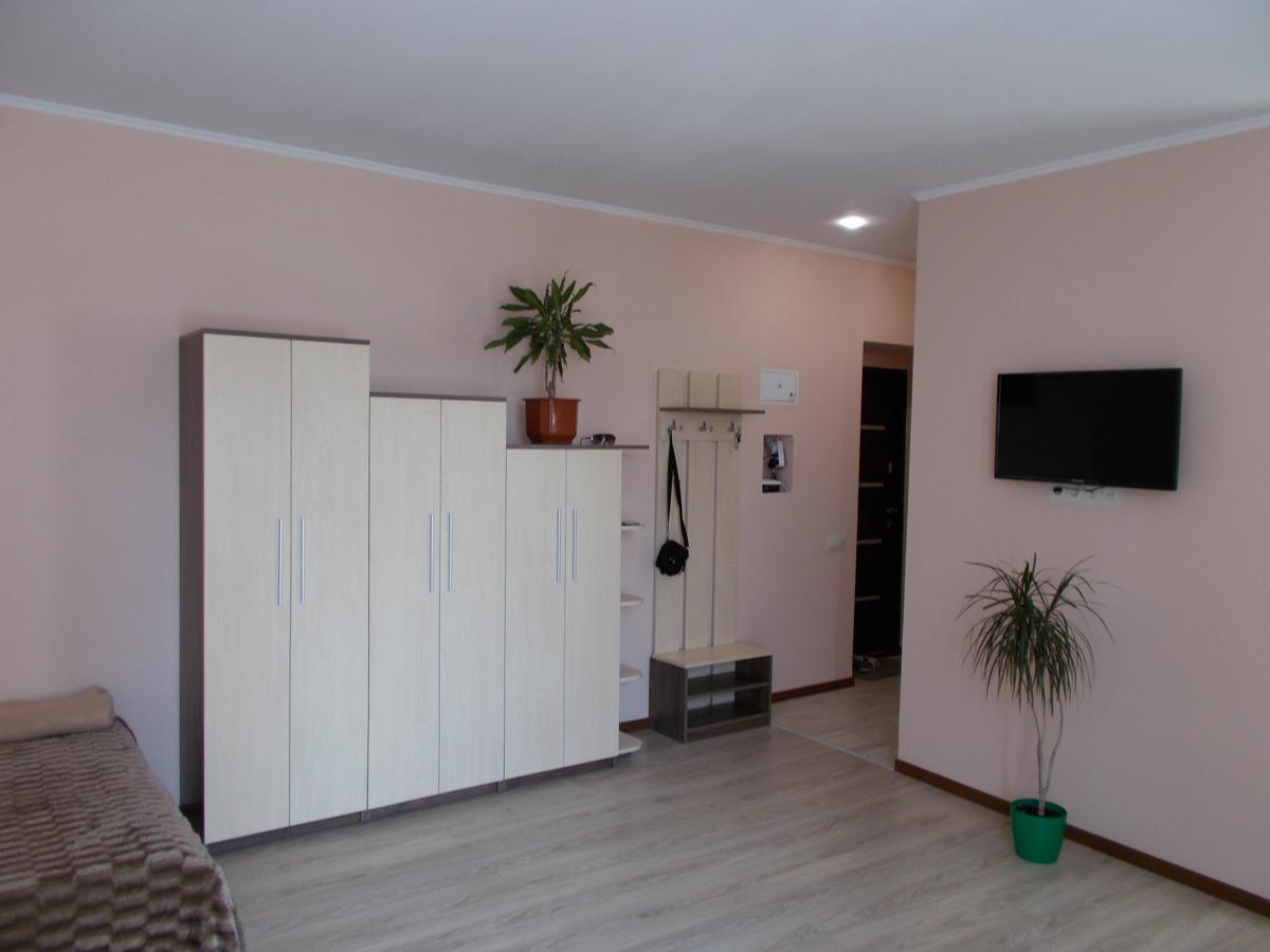 Apartment Near The Forum Mall Lemberg Exterior foto