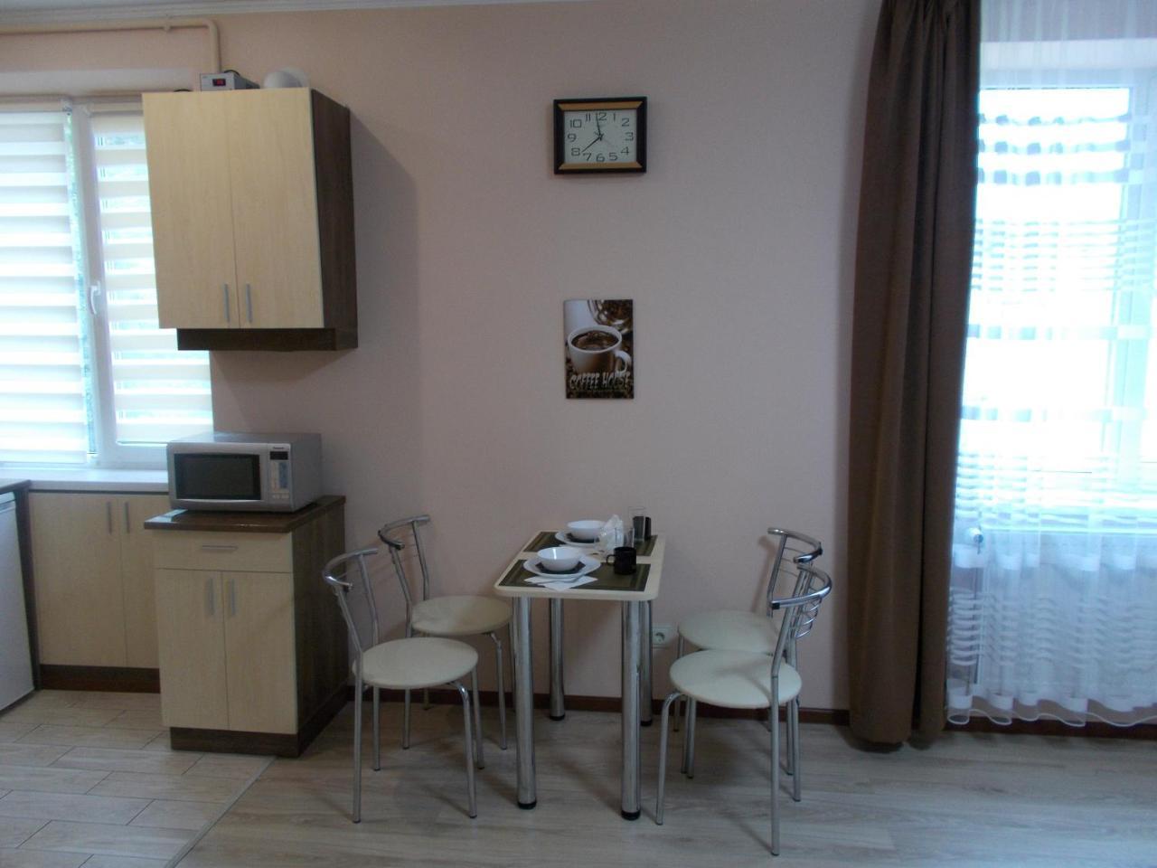 Apartment Near The Forum Mall Lemberg Exterior foto
