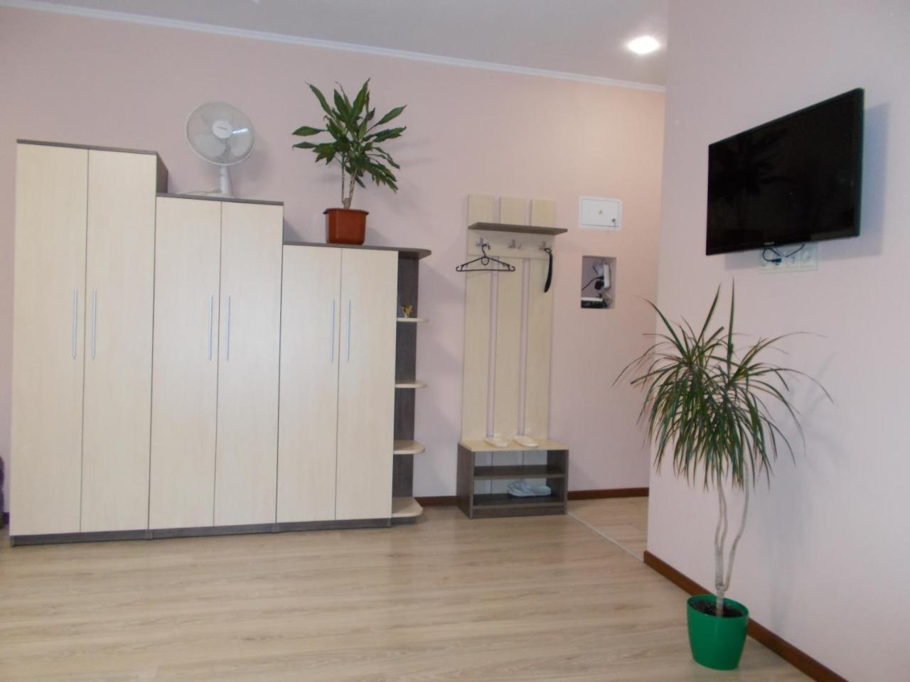 Apartment Near The Forum Mall Lemberg Exterior foto