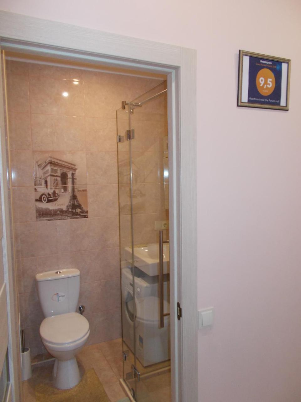 Apartment Near The Forum Mall Lemberg Exterior foto