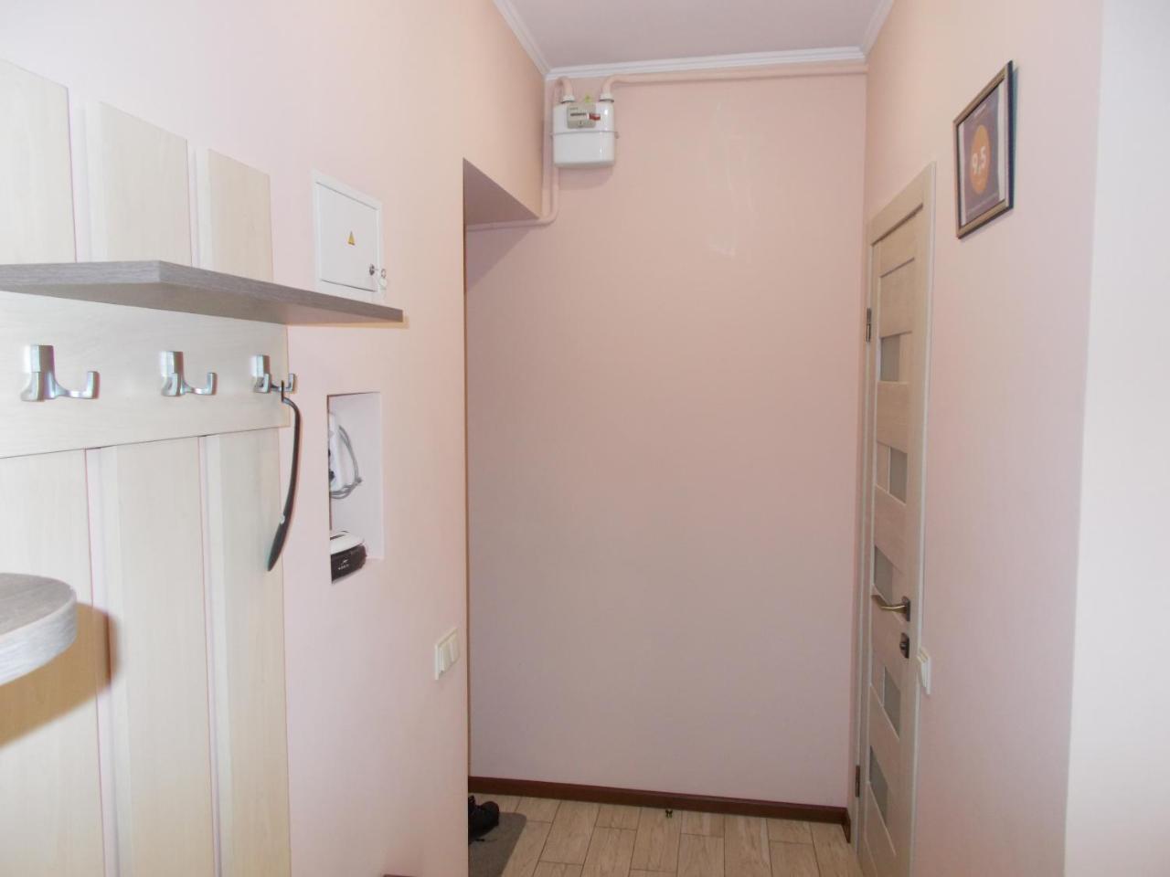 Apartment Near The Forum Mall Lemberg Exterior foto